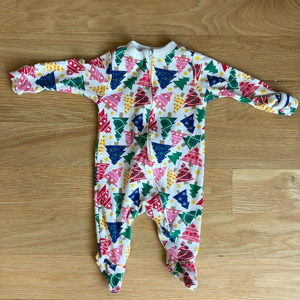 OLD NAVY | CHRISTMAS TREE FOOTIE